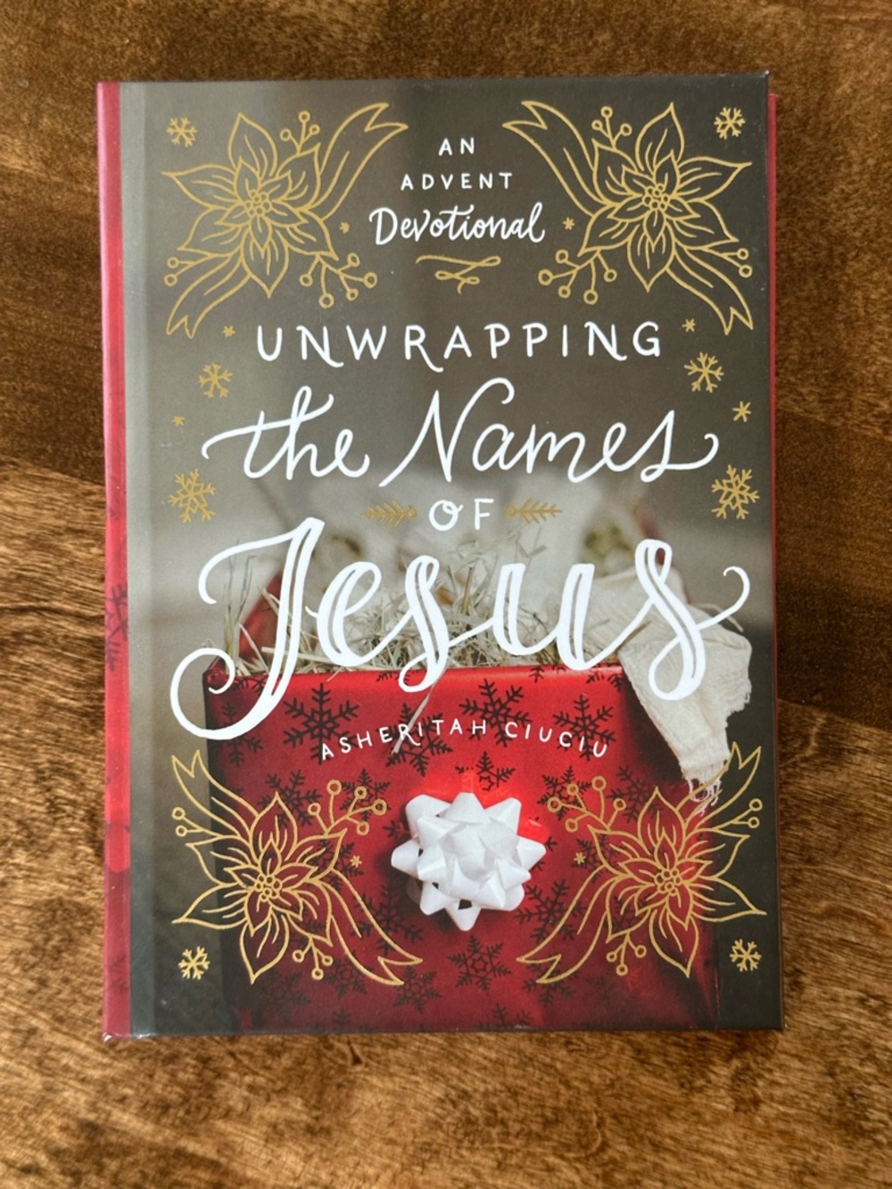 Unwrapping the Names of Jesus Advent Devotional - Red & White Cover